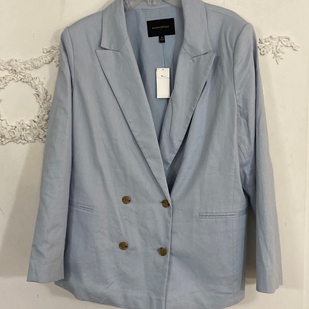 Light blue linen double breasted blazer. SZ 18 NWT